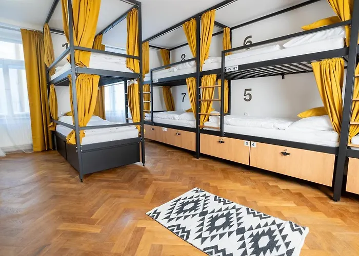 White Wolf House & Praag