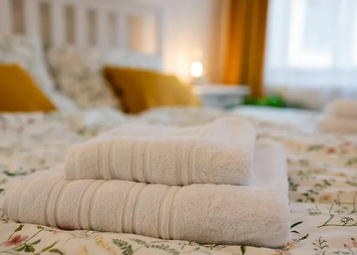 Hostel White Wolf House &