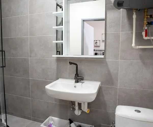 White Wolf House & Hostel *