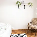White Wolf House & Hostel Prag
