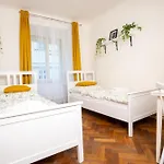 White Wolf House & Hostel *