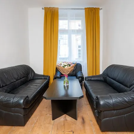 White Wolf House & Auberge de jeunesse