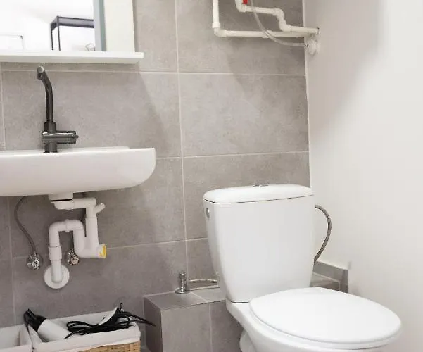 Хостел White Wolf House &